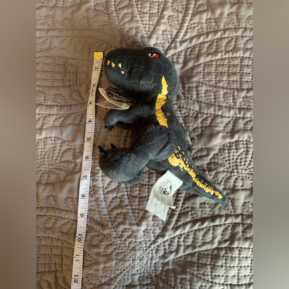 Jurassic World plush bundle - Picture 14 of 15